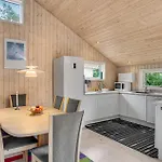 Stunning In With Wifi 펜션 Højby