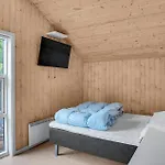 Stunning In With Wifi 펜션 Højby